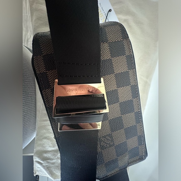 LOUIS VUITTON GERONIMOS - Picture 6 of 8